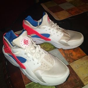 Air Huarache By Nike